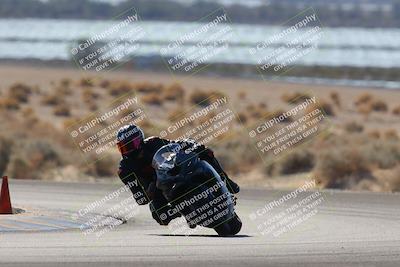 media/Dec-18-2022-SoCal Trackdays (Sun) [[8099a50955]]/Turn 7 Backside (1125am)/